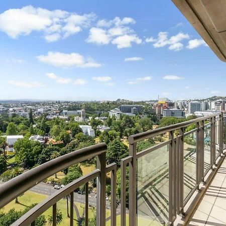 Bright One Bedroom Beauty With Balcony And Unbeatable Views Auckland Esterno foto