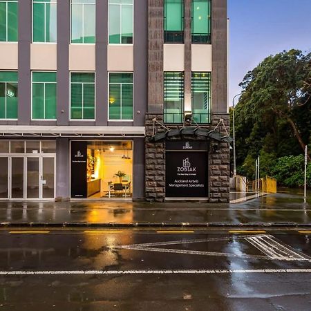 Bright One Bedroom Beauty With Balcony And Unbeatable Views Auckland Esterno foto