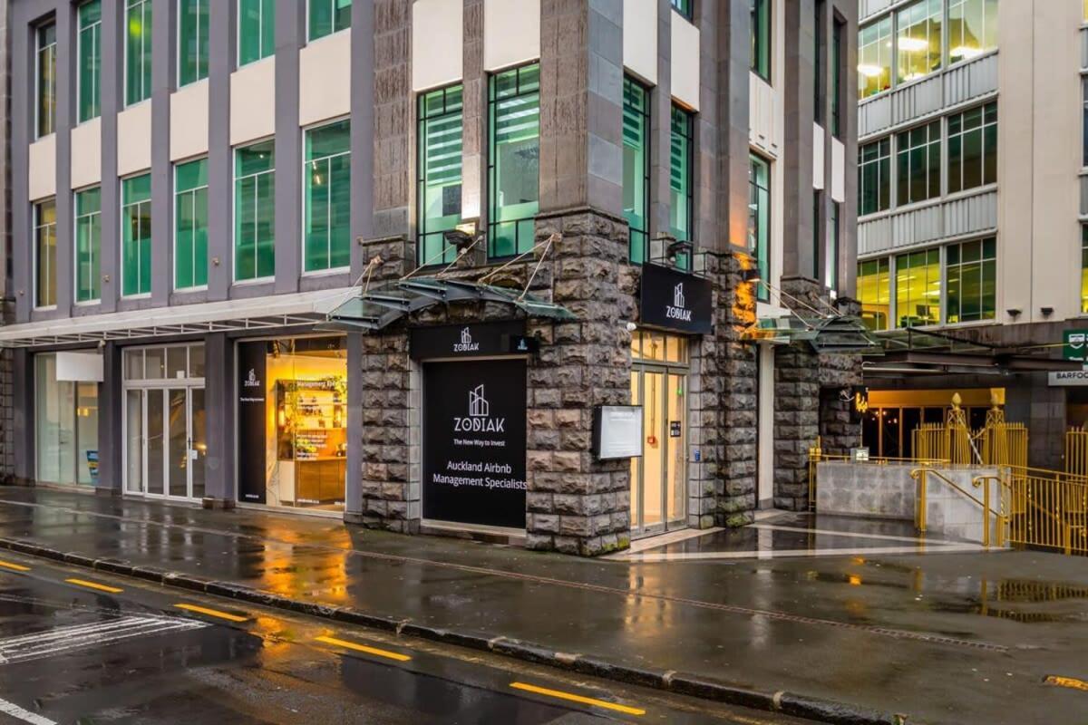 Bright One Bedroom Beauty With Balcony And Unbeatable Views Auckland Esterno foto